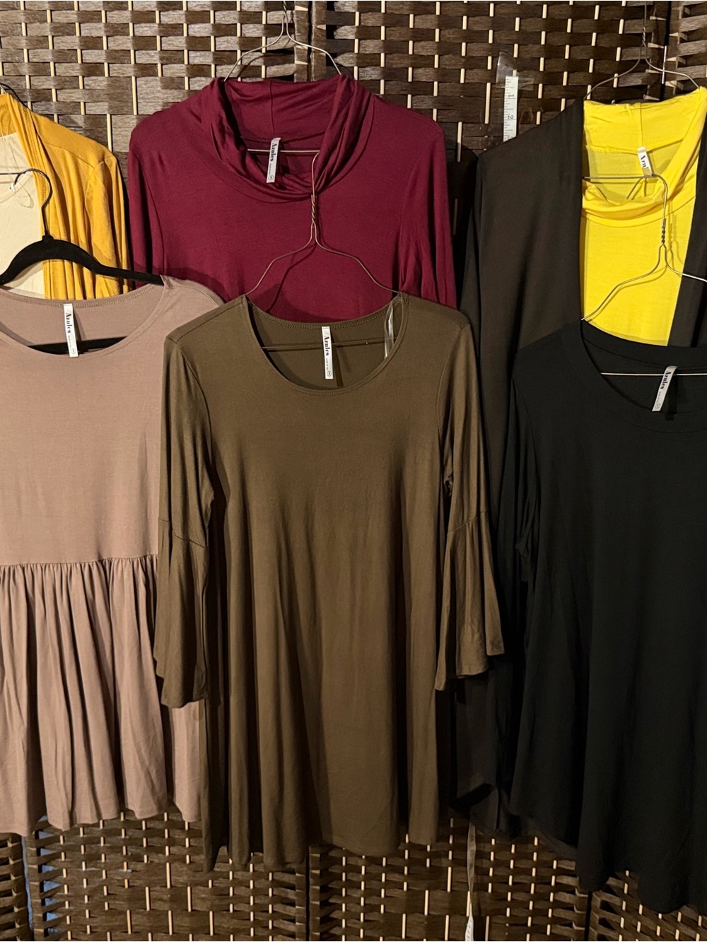 Women’s Fall Wardrobe Rehab **6 long sleeve flowy tunics and 2 cardigans